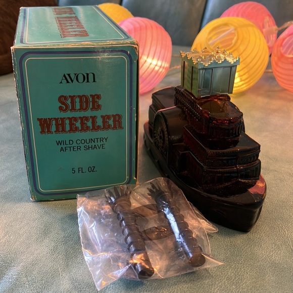 Avon “Side Wheeler” Bottle - Picture 7 of 9